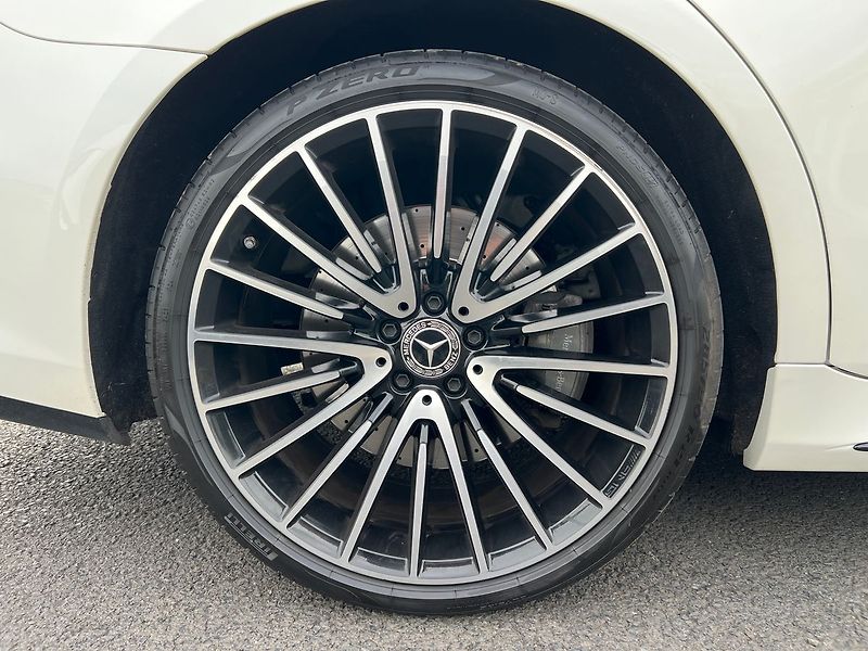 Mercedes-Benz Třídy S S 400d 4Matic - fotka 28 z 42