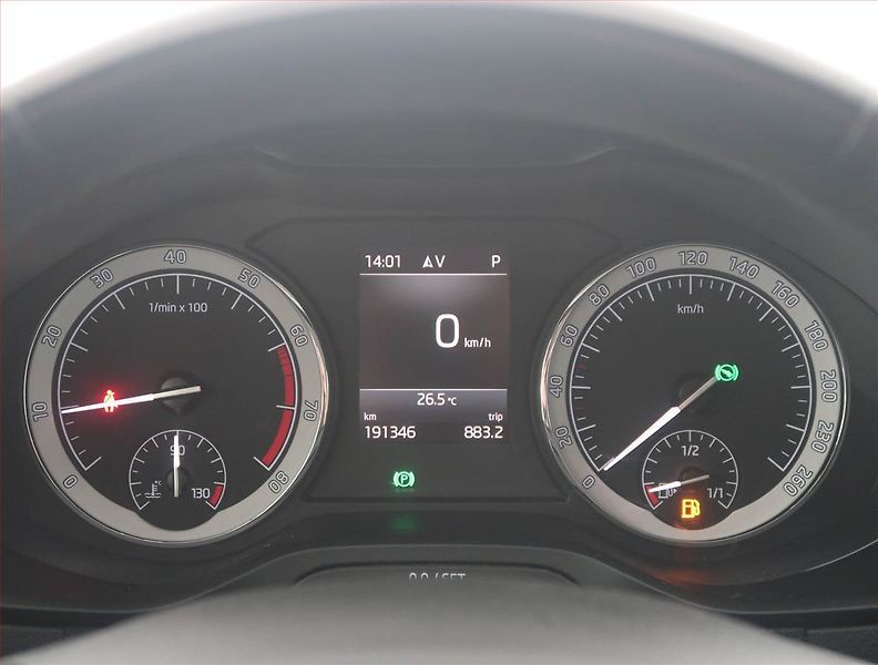 Škoda Karoq (2019) Scout 1.5 TSI 4x4, 4X4 - fotka 11 z 16