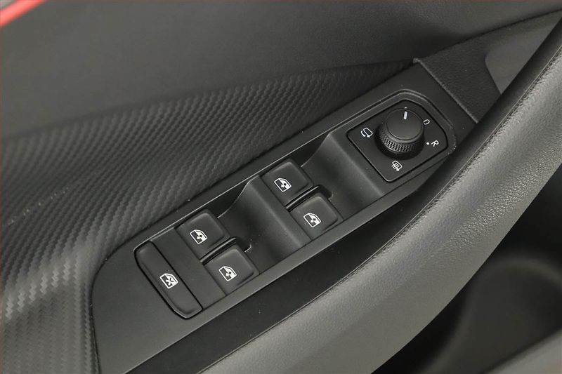 Škoda Kamiq (2025) Monte Carlo 1.0 TSI - fotka 15 z 15