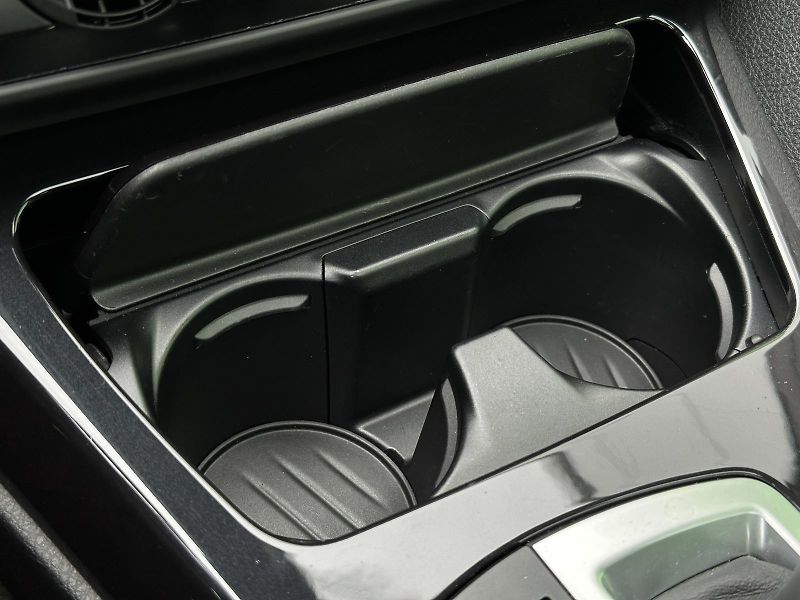 BMW Řada 6 640d Coupé 8AT 230kW Head-Up K - fotka 34 z 42
