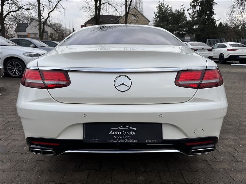 Mercedes-Benz Třídy S S 560 AMG 4Matic Kupé - fotka 7 z 34