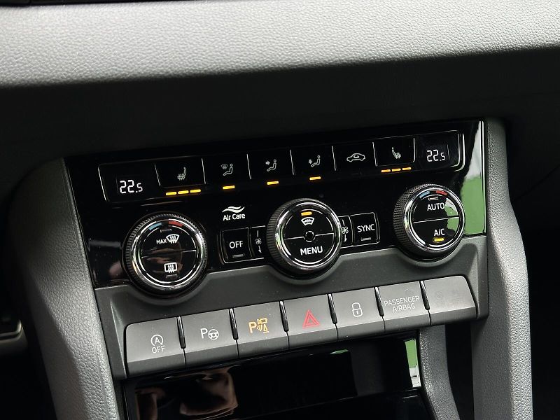 Škoda Karoq 1.5TSi DSG 150PS Sportline Mat - fotka 20 z 39