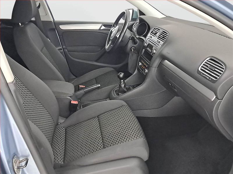 Volkswagen Golf (2010) 1.4 16V, Park. senzory - fotka 9 z 15