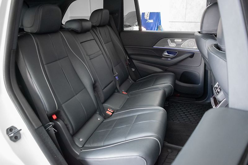 Mercedes-Benz GLS 400d AMG*TAŽNÉ*ZÁRUKA*DPH*ČR - fotka 12 z 52