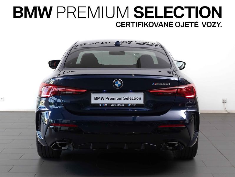 BMW Řada 4 M440i xDrive Coupe - fotka 4 z 23