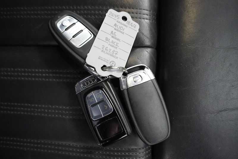Audi A6 3.0 TDI QUATTRO S-LINE AUTOMAT - fotka 31 z 35