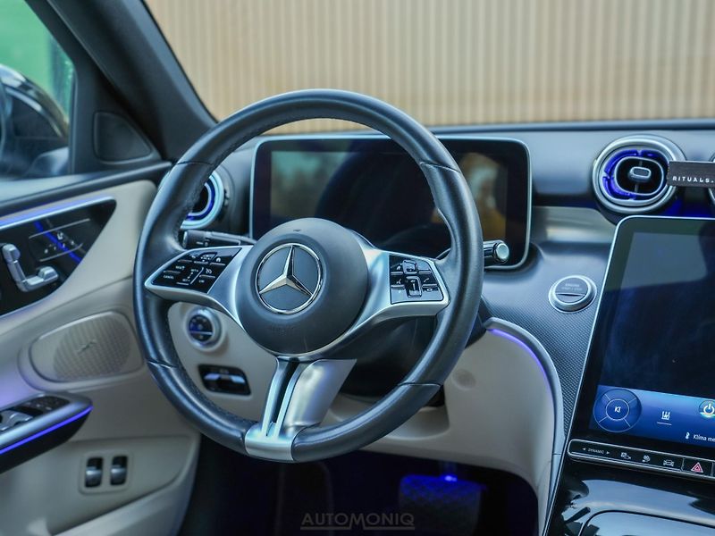 Mercedes-Benz Třídy C (2023) C 300 E Digital Light, Keyless - fotka 10 z 22