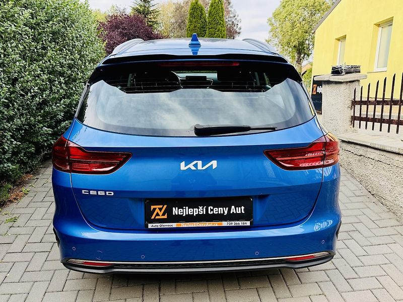 Kia Ceed (2021) 1.5T-GDi 118kW Koup.ČR 83tkm - fotka 15 z 16