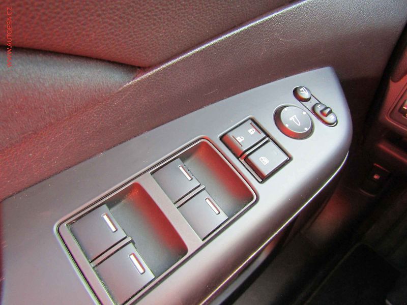 Honda CR-V (2014) 1.6 i-DTEC, AC, TZ, kamera - fotka 11 z 22