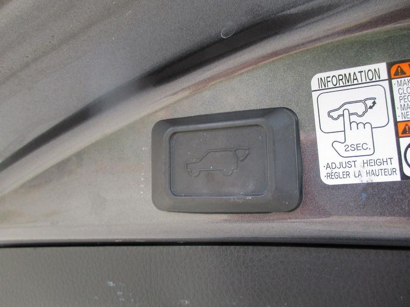 Toyota RAV4 2.5Hybrid 137TKM*T. ZAŘ*SERVIS - fotka 37 z 50