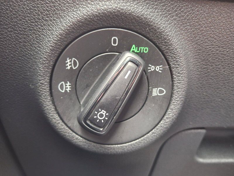 Škoda Karoq (2020) Ambition 1,5TSi 110kW - fotka 30 z 33