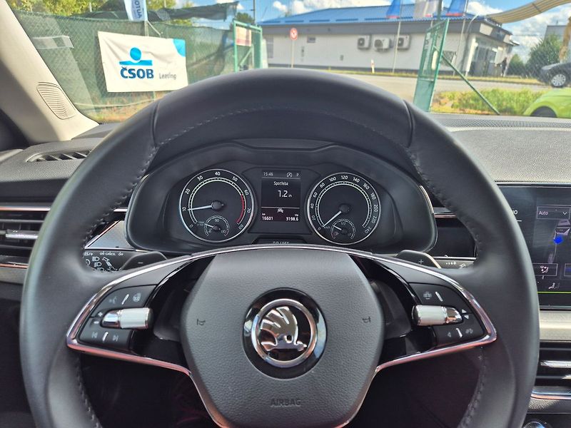 Škoda Kamiq 1,0 TSI DSG Style 81kW - fotka 14 z 24