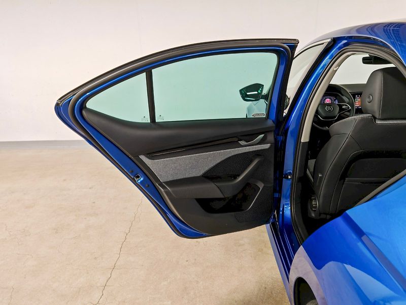 Škoda Octavia (2024) 1.5 TSI 110 kW Top Selection - fotka 21 z 29