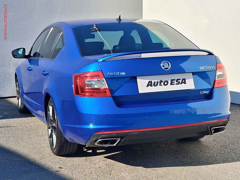 Škoda Octavia (2015) 2.0 TSi, RS, TZ, park.asist - fotka 6 z 20