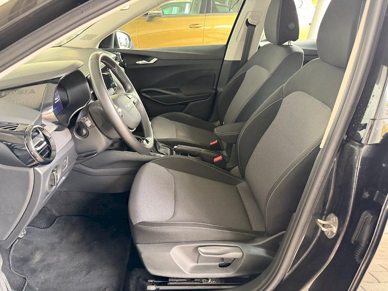 Škoda Fabia (2025) Selection 1.0 TSI / 70 kW M5 - fotka 6 z 25