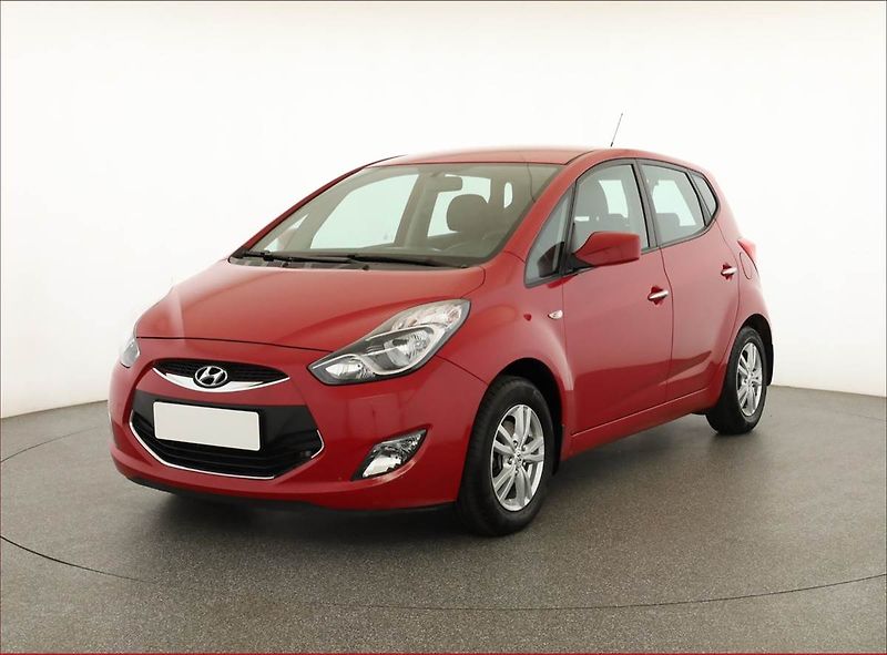 Hyundai ix20 (2015) 1.6 CVVT, Serv.kniha - fotka 2 z 14