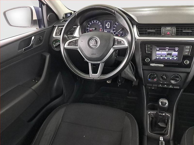Škoda Rapid (2015) 1.4 TDI, Tempomat - fotka 7 z 17