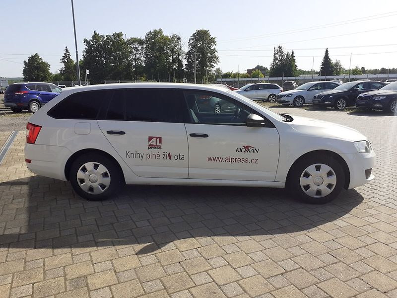 Škoda Octavia (2015) III Kombi 1.6 TDi - fotka 3 z 25