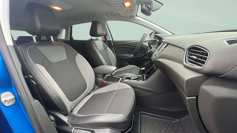 Opel Grandland X 1.2T (96kW) AT8/5857 - fotka 22 z 31