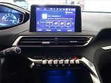 Peugeot 3008 (2017) Active 1.2 PureTech, Automat - náhled 12