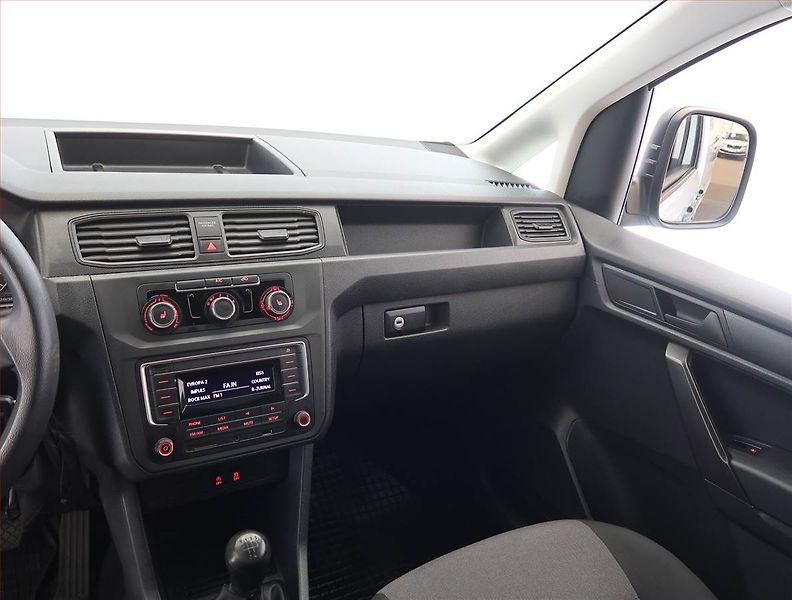 Volkswagen Caddy (2019) 2.0 TDI, ČR, DPH - fotka 8 z 16