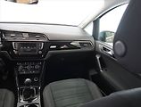Volkswagen Touran (2016) Highline 1.6 TDI, Navi - náhled 8