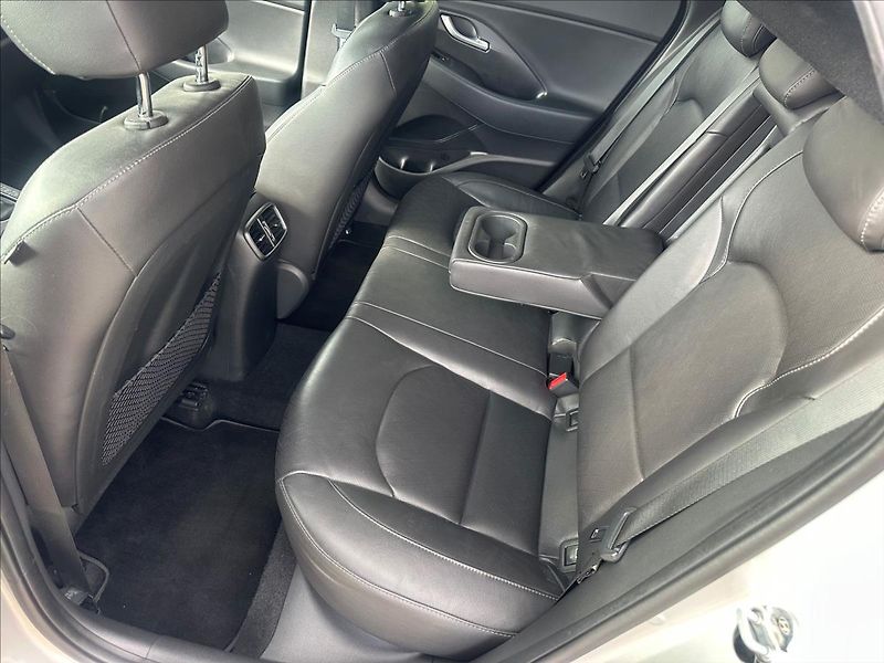 Hyundai i30 1,4 17 FB 1,4 T-GDI DCT STYLE - fotka 9 z 27