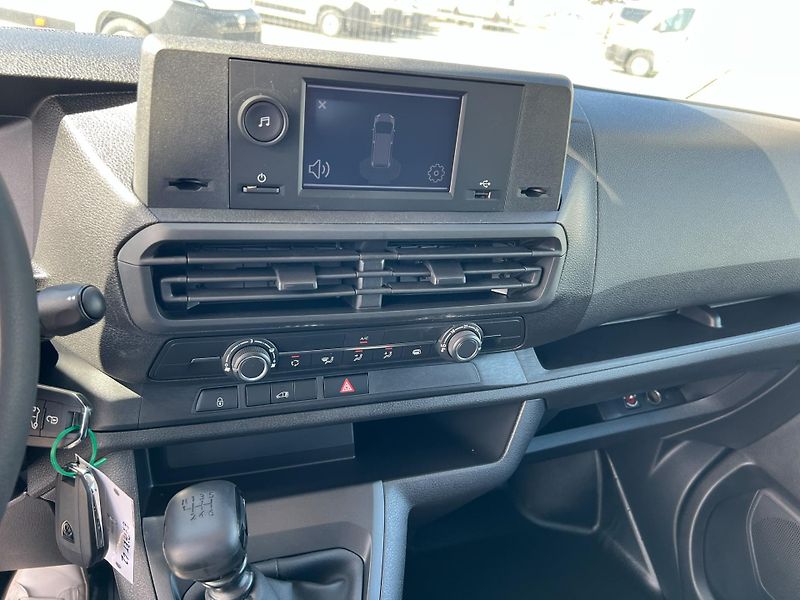 Peugeot Expert (2026) Furgon L2 1.5 BlueHDi 120  - fotka 14 z 14
