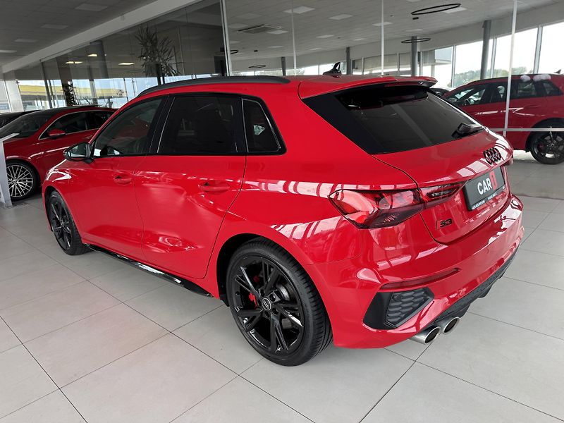 Audi S3 2,0TFSI Quattro*228kW*Head-Up - fotka 7 z 36