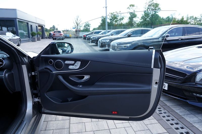 Mercedes-Benz Třídy E E 220d AMG Avantgarde/195 PS - fotka 19 z 41