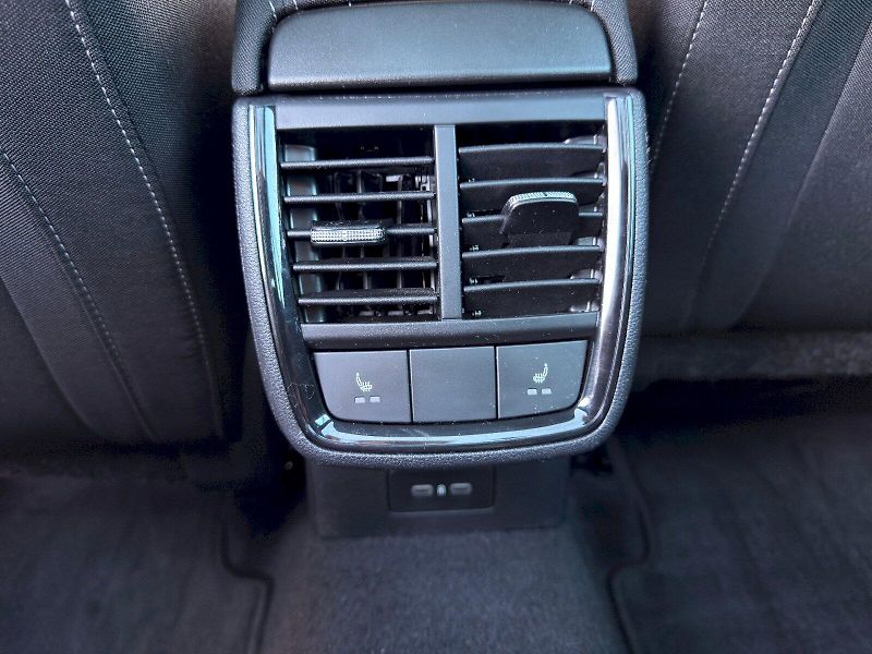 Škoda Kamiq (2021) 1.0 TSi - 81 kW, Style, A7F - fotka 16 z 32