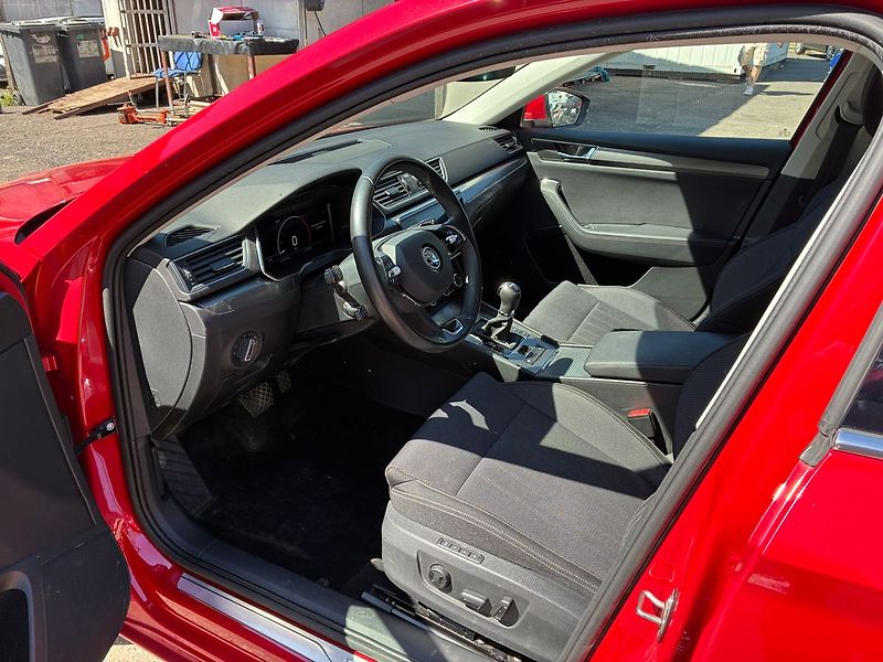 Škoda Superb 2.0 TDi 147 kW-FACE LIFT-STYLE - fotka 8 z 29