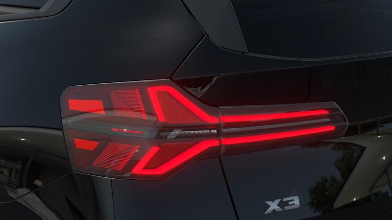BMW X3 M50 xDrive - fotka 9 z 14