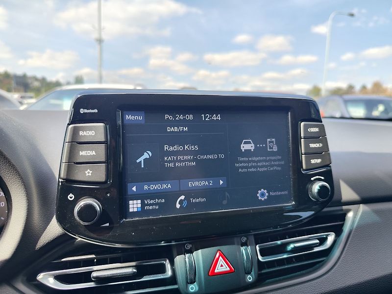Hyundai i30 1.5 T-GDI/117kW Smart - fotka 16 z 31