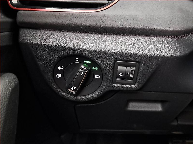 Škoda Scala (2025) 1.0 TSI, DRIVE, AUTOMAT, DPH - fotka 19 z 20