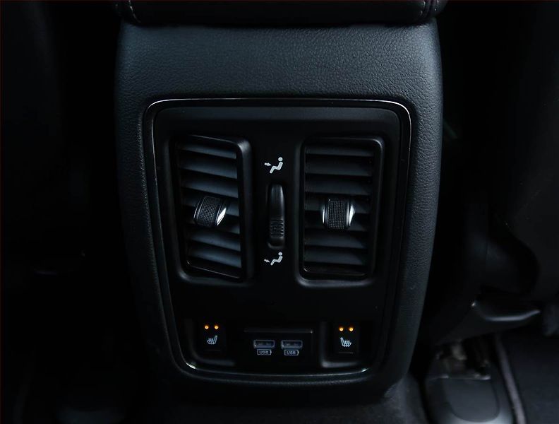 Jeep Grand Cherokee (2020) Overland 3.0 CRD - fotka 26 z 27