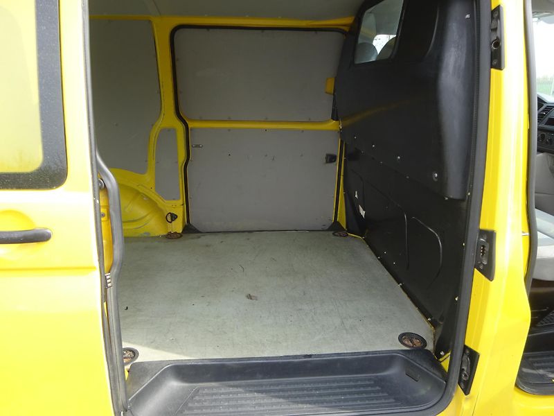 Volkswagen Transporter 2.0TDI DPH - fotka 11 z 18