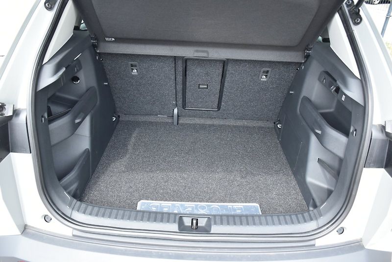 Škoda Elroq (2025) 60 Design paket LOFT 150kW - fotka 30 z 35