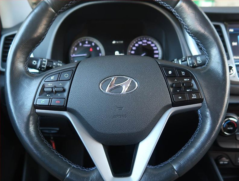 Hyundai Tucson (2017) 1.6 T-GDI, 4X4, Serv.kniha - fotka 16 z 19