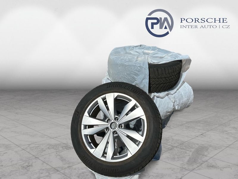 Volkswagen ID.4 PRO PERFORMANCE 150kW - fotka 17 z 23
