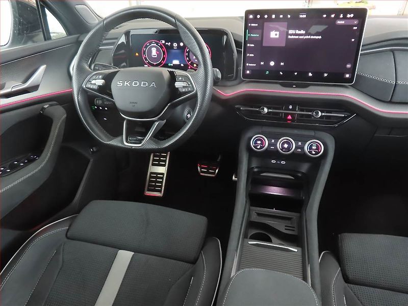 Škoda Kodiaq (2025) 2.0 TDI, SPORTLINE, 7 MÍST - fotka 7 z 20