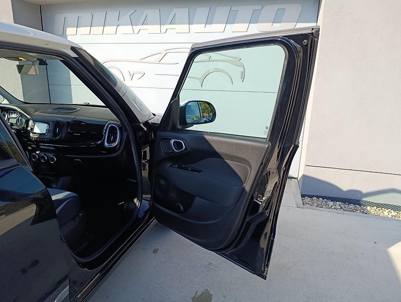 Fiat 500L 1.6JTD 77kW LIVING ČR - fotka 26 z 30