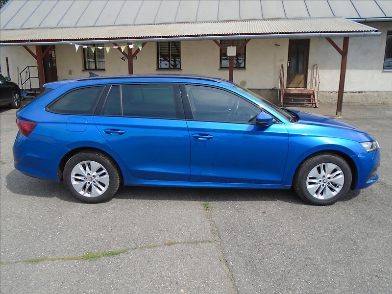 Škoda Octavia 1,0 - fotka 5 z 27