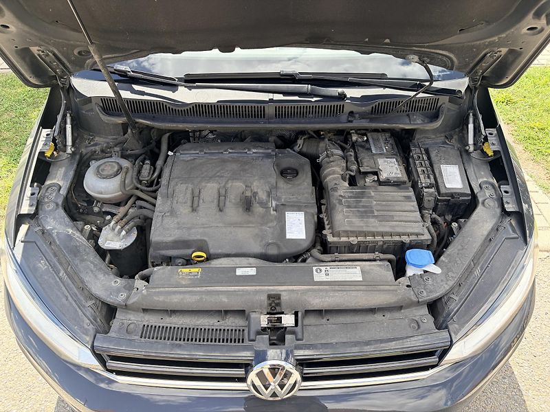 Volkswagen Touran 2.0TDI DSG TAŽNÉ - fotka 37 z 37