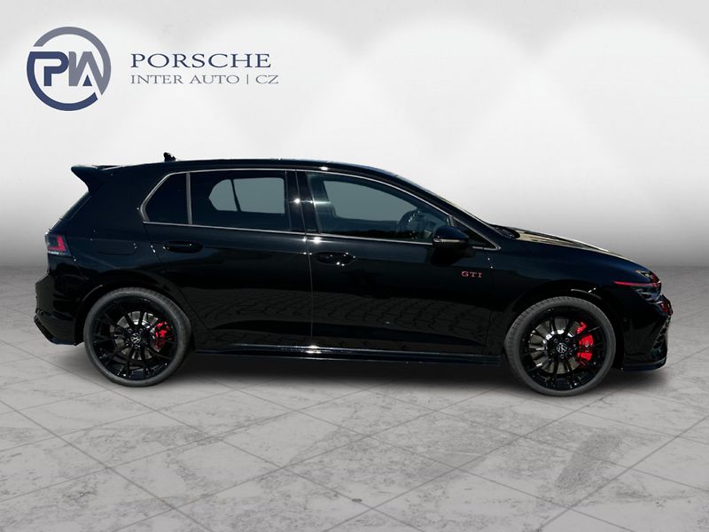 Volkswagen Golf Clubsport 2,0 TSI 7DSG - fotka 7 z 24