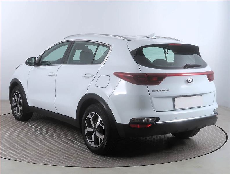 Kia Sportage (2018) Gold 1.6 T-GDI, Serv.kniha - fotka 4 z 15