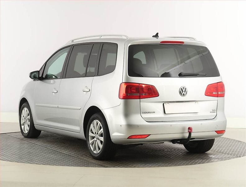 Volkswagen Touran (2013) 1.6 TDI, 7 míst, Serv.kniha - fotka 4 z 21