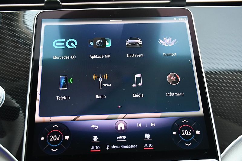 Mercedes-Benz EQE 350 4MATIC 4L-ZÁRUKA  - fotka 41 z 58