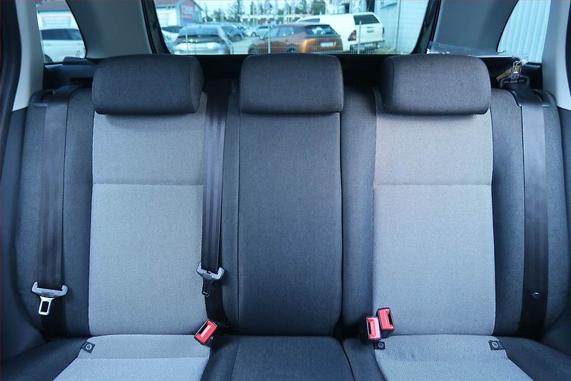 Škoda Fabia (2011) 1.4 16V, Serv.kniha - fotka 10 z 17