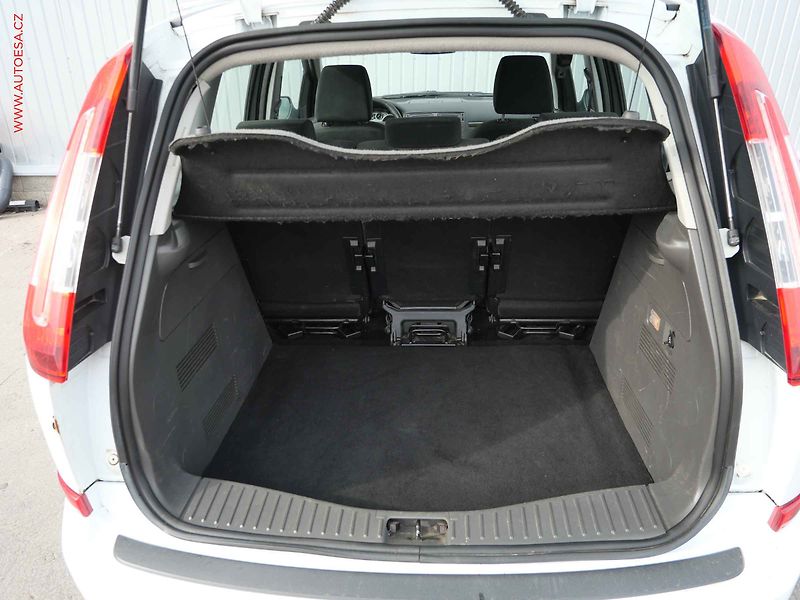 Ford C-MAX (2010) 1.6 TDCi, Klima - fotka 7 z 17